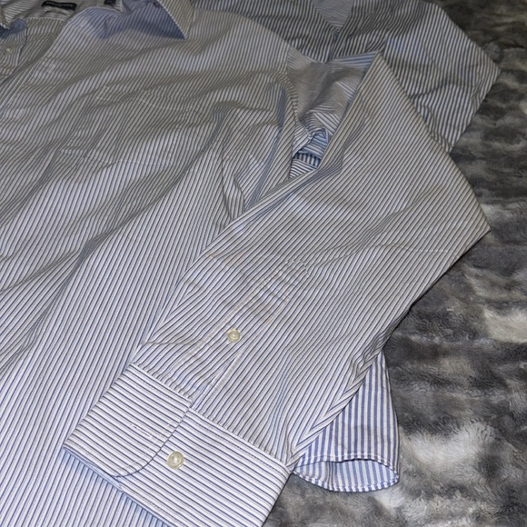 2 Van Heusen Flex Collar Tall 19 dress shirts blue & white - Picture 2 of 7